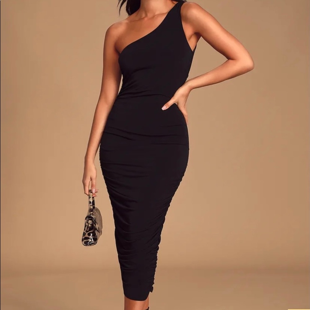 LULUS Black Ruched One-Shoulder Midi Dress S